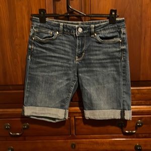 White House Black Market - Jean Bermuda short - size 6